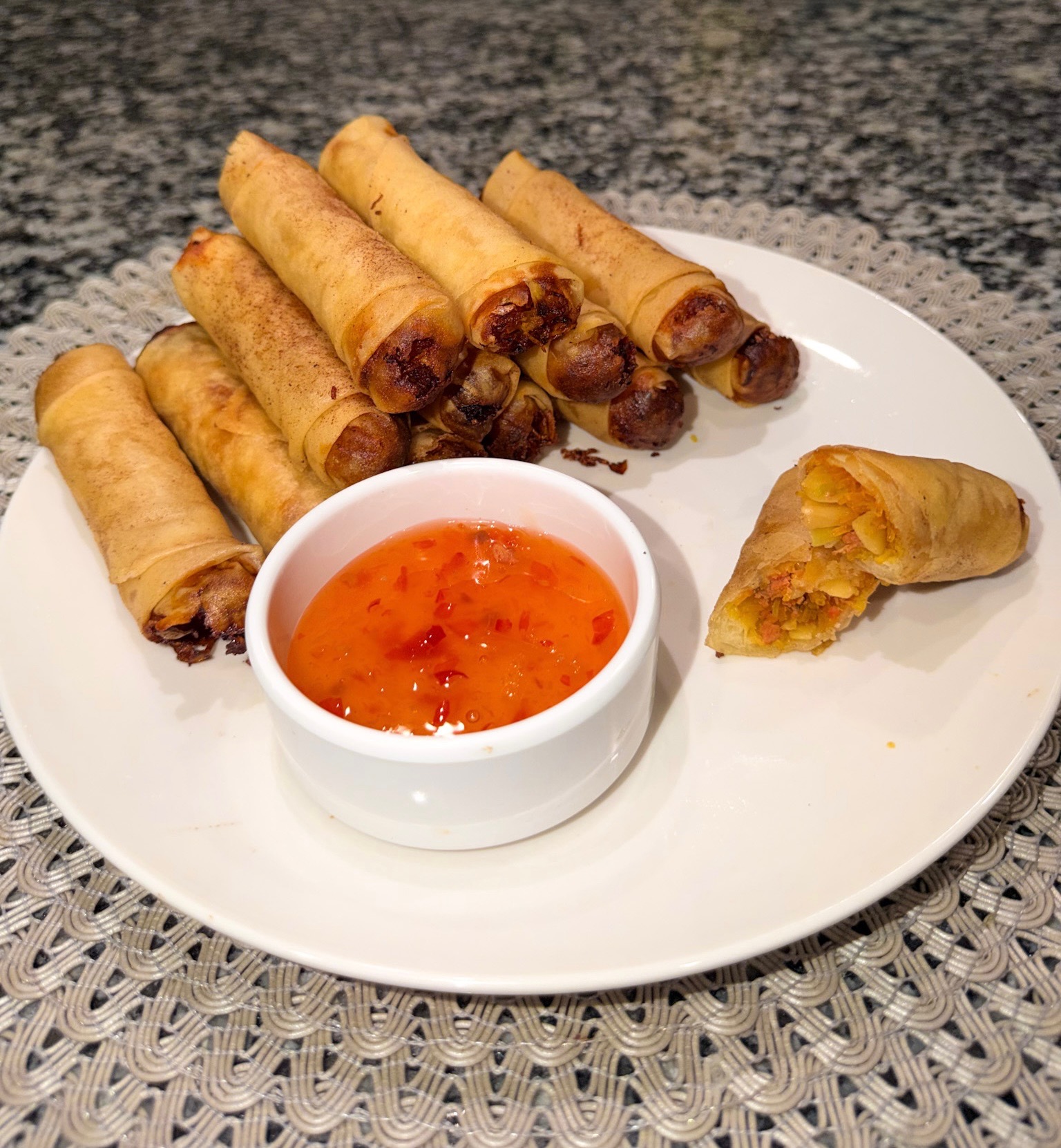 Lumpia · 6 pieces