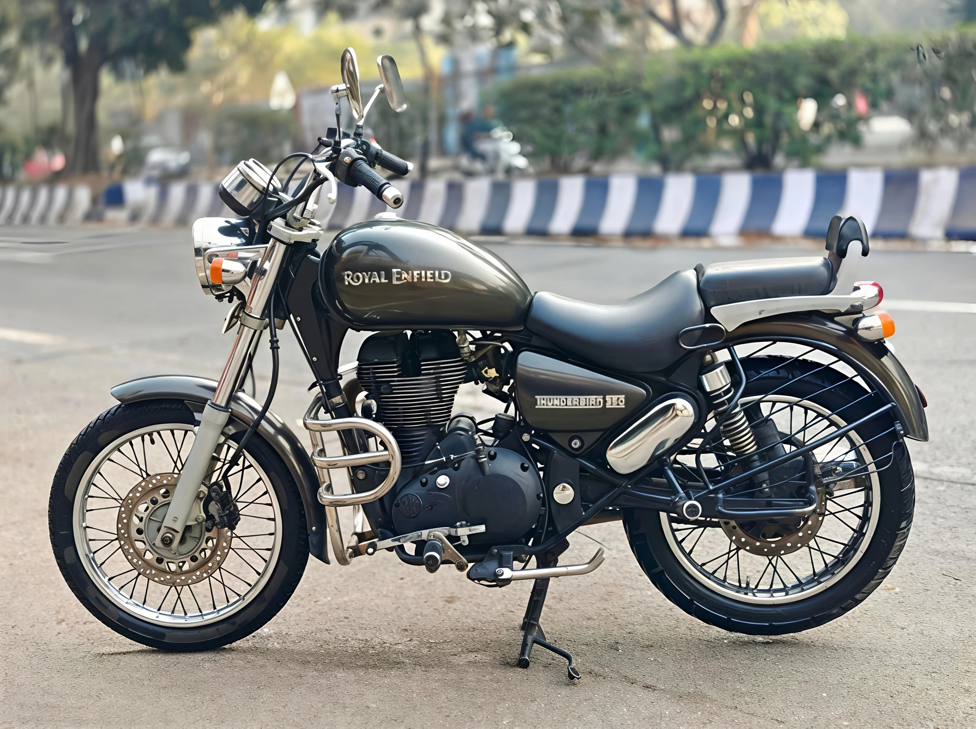 Royal Enfield Thunderbird 350