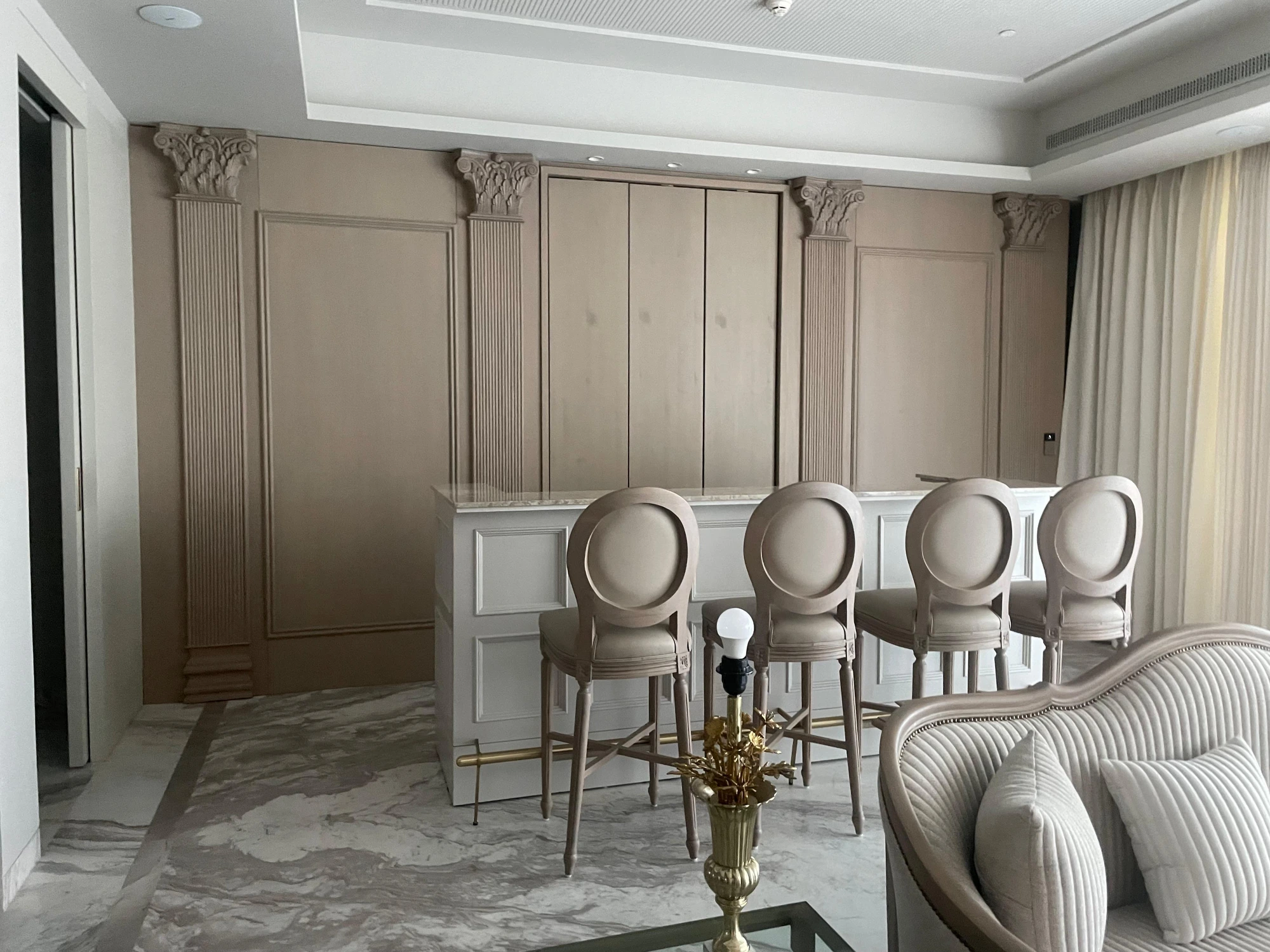 Heritage Suite detail 2